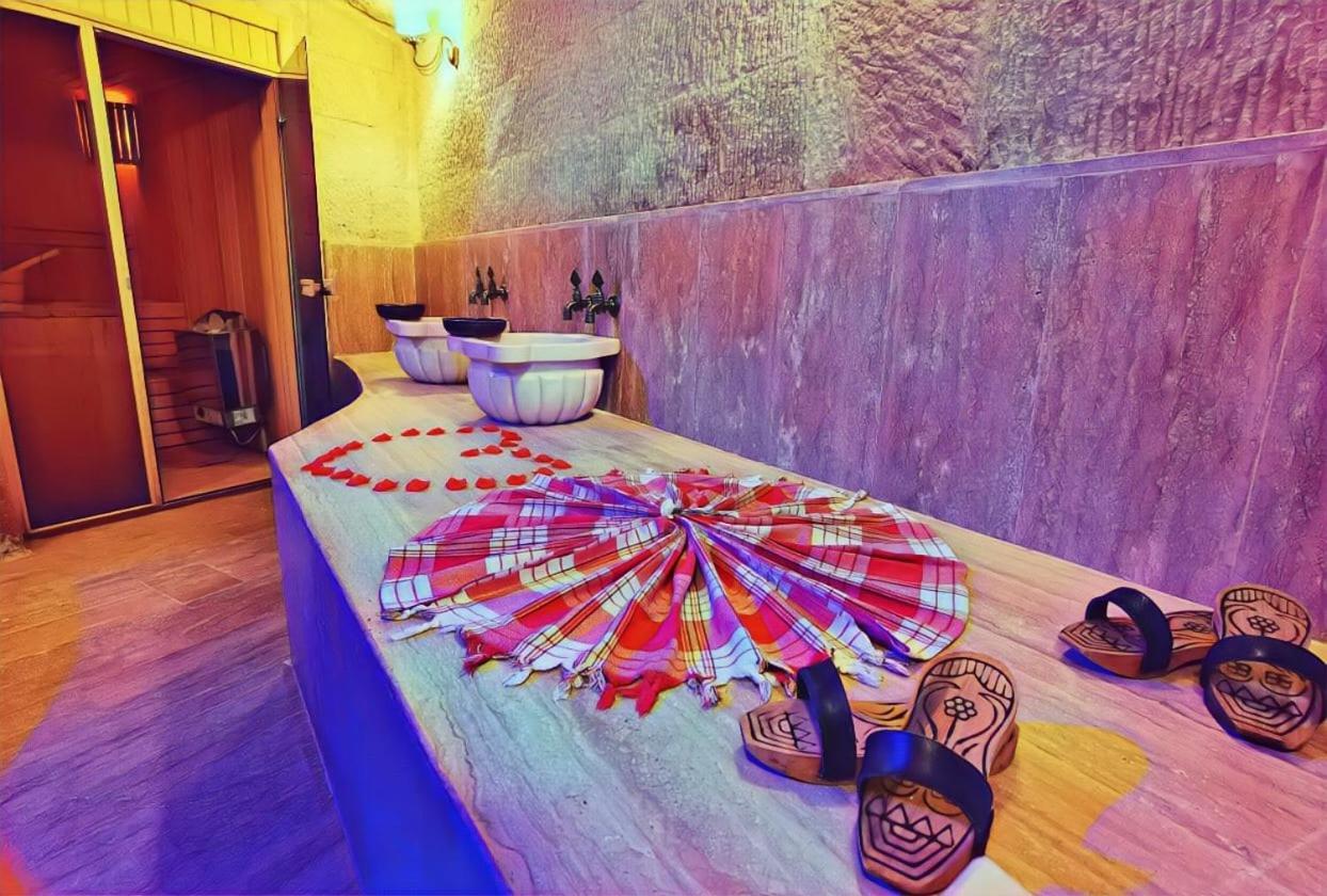 La Perla Cave Cappadocia Bed & Breakfast Ürgüp Bagian luar foto